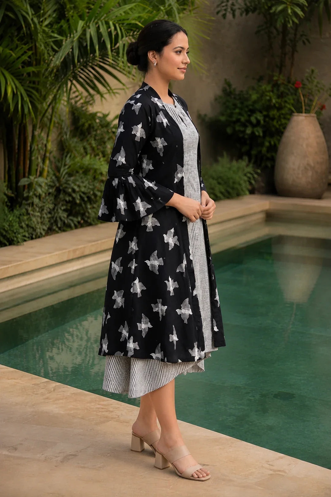 Utsav Kiera Black Inner & Jacket Set
