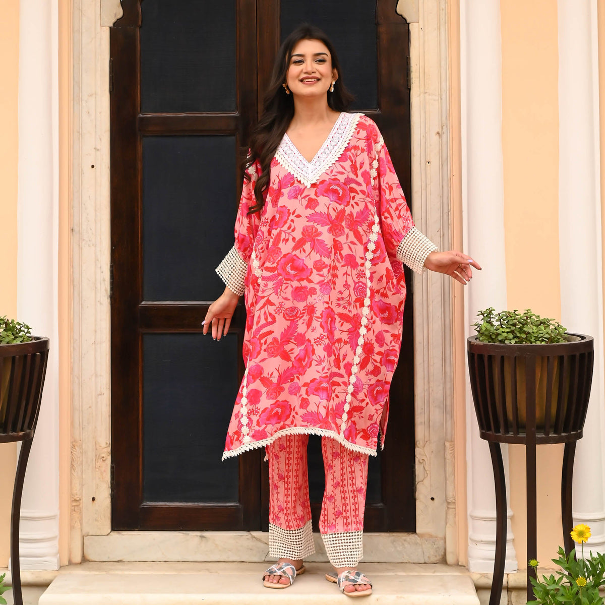 Utsav Coordinated Chic Kaftan Set