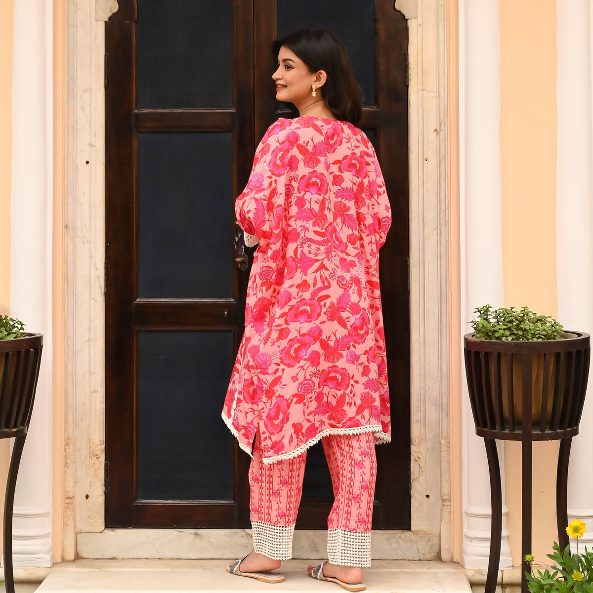 Utsav Coordinated Chic Kaftan Set
