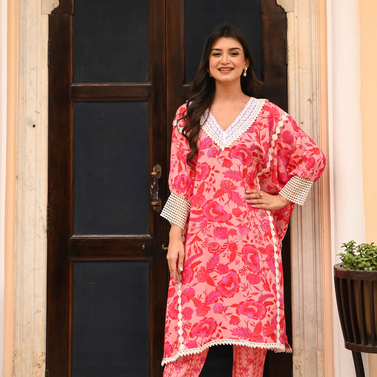 Utsav Coordinated Chic Kaftan Set